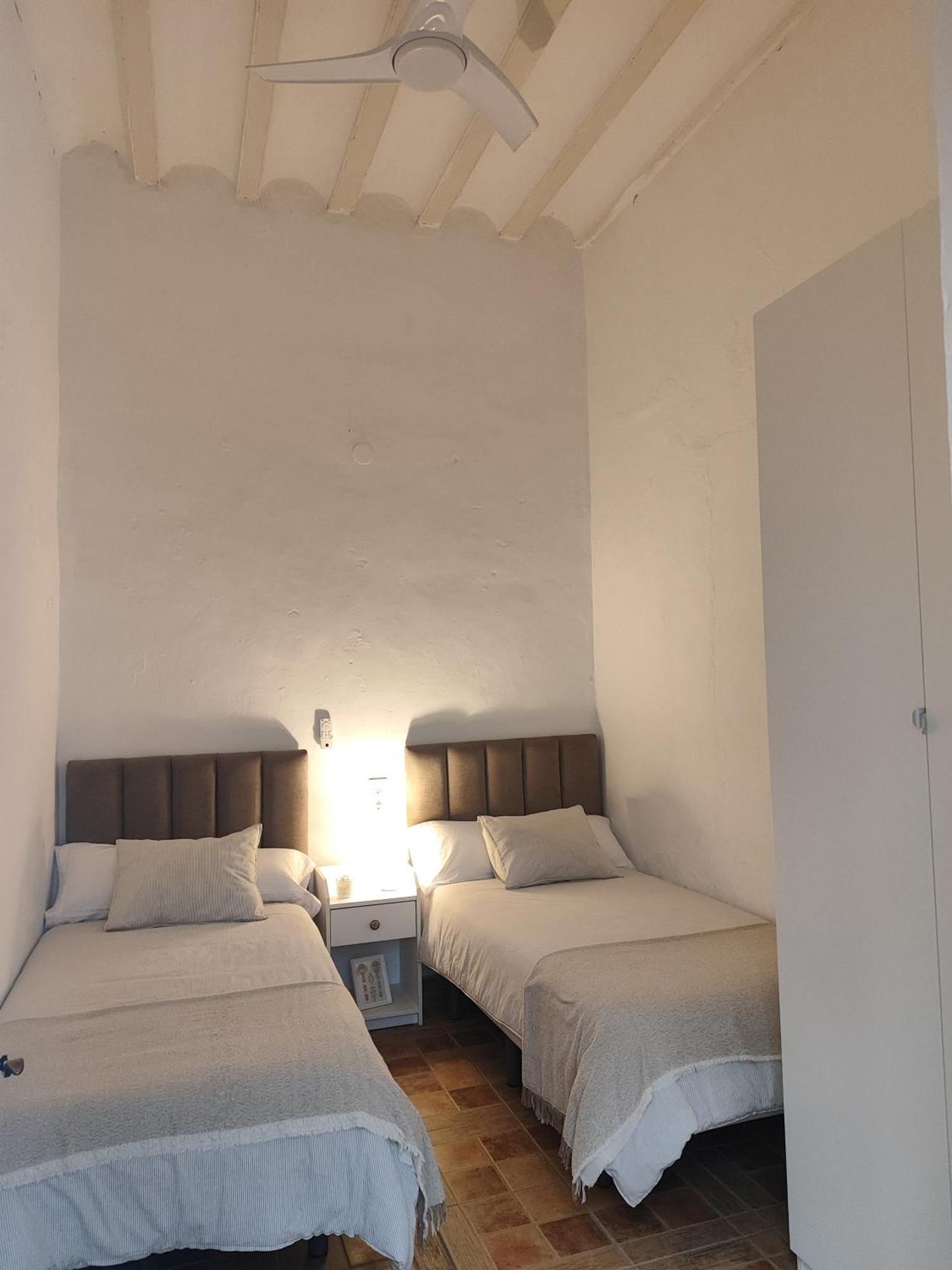 Estreno Centro Y Playa Cadiz Apartment Luaran gambar